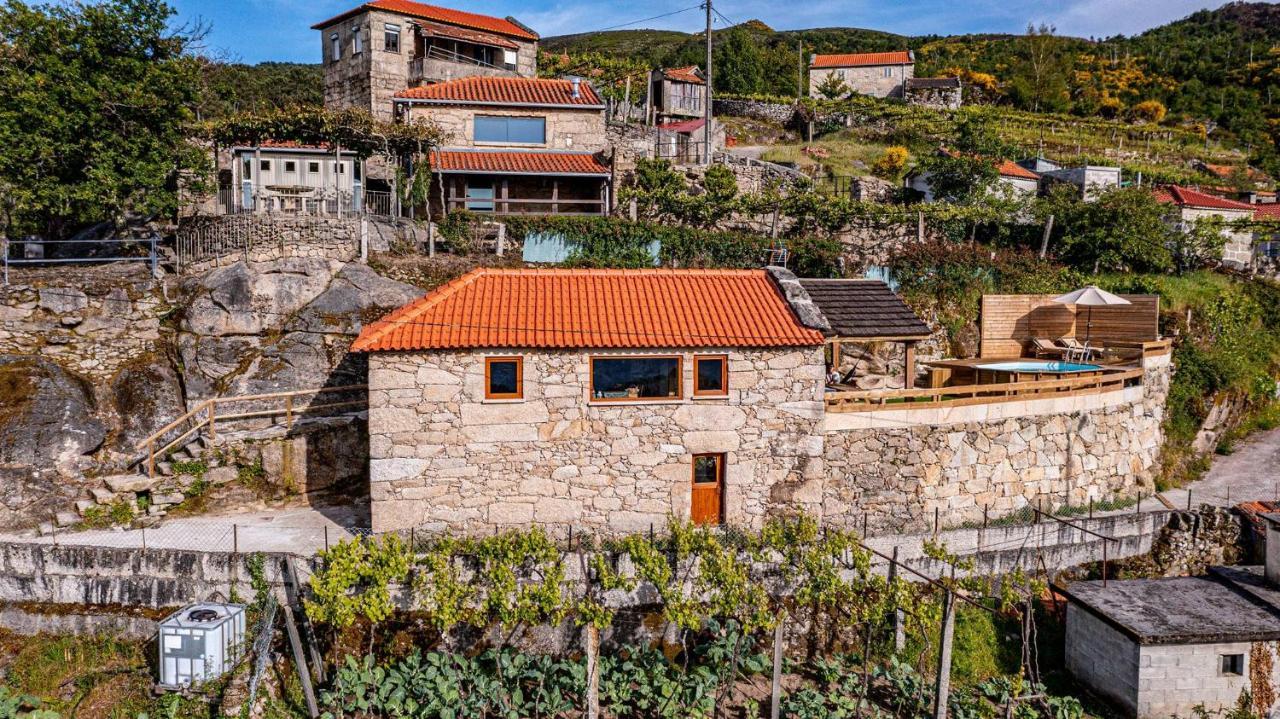 Chale Dos Penedos, Sossego E Piscina Privada Βίλα Monção Εξωτερικό φωτογραφία